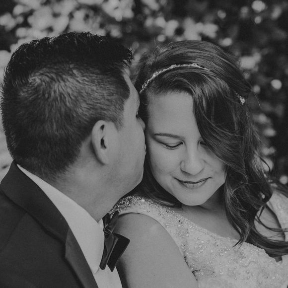 Meet your Posher, Julie - Picture 1 of 1